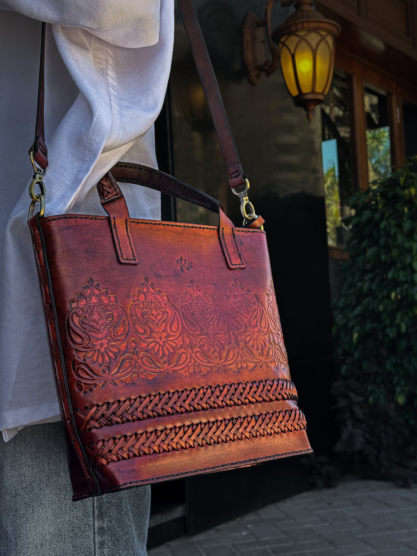 ALMA TOTE BAG In Camel